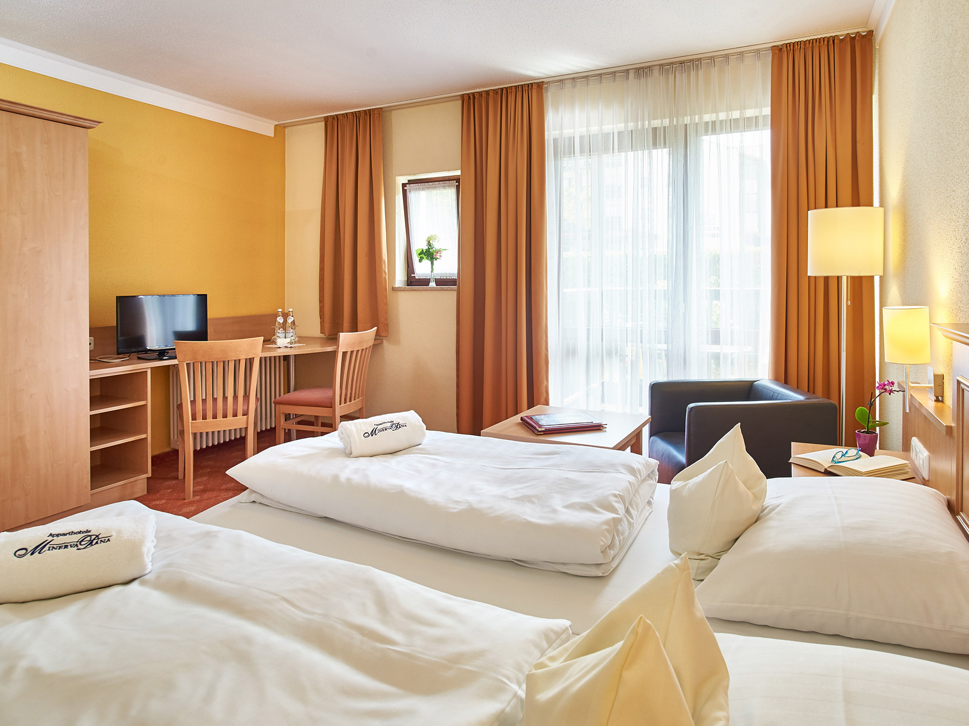 Blick in das Doppelzimmer im Apparthotel Minerva-Diana-Octavia in Bad Gögging